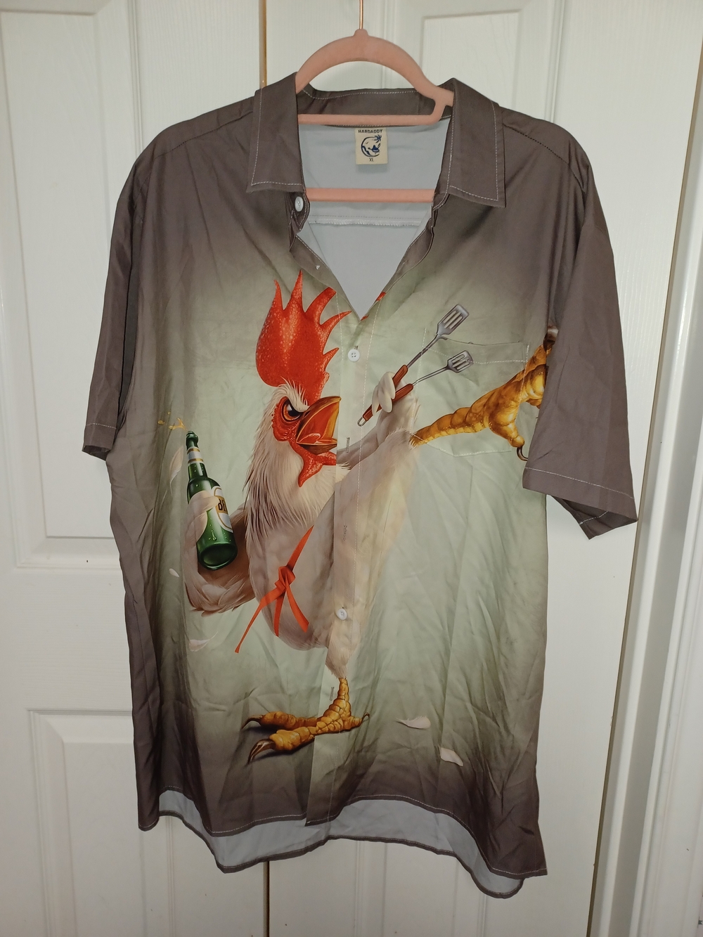 Hardaddy Men's Graphic Button-Up Shirt - Brown Rooster Print